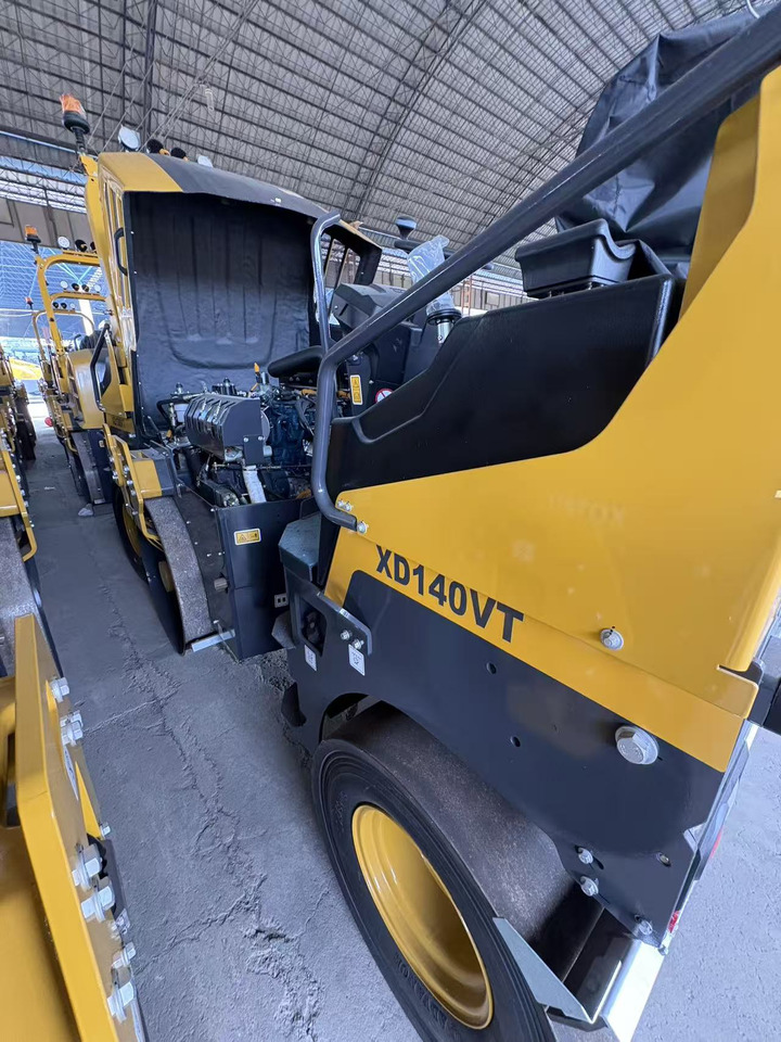 Mini roller XCMG XD140VT 4ton small Light Diesel Vibratory Road Roller: picture 11 Mini roller XCMG XD140VT 4ton small Light Diesel Vibratory Road Roller: picture 11