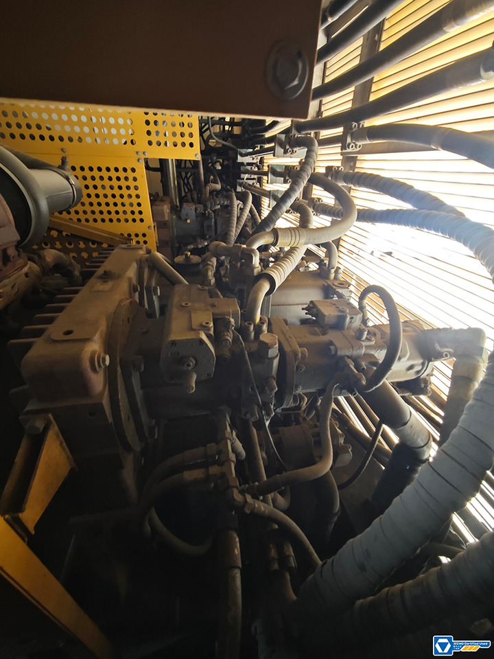 XCMG XGC28000 used 2000ton large tons crawler crane price - Crawler crane: picture 2 XCMG XGC28000 used 2000ton large tons crawler crane price - Crawler crane: picture 2