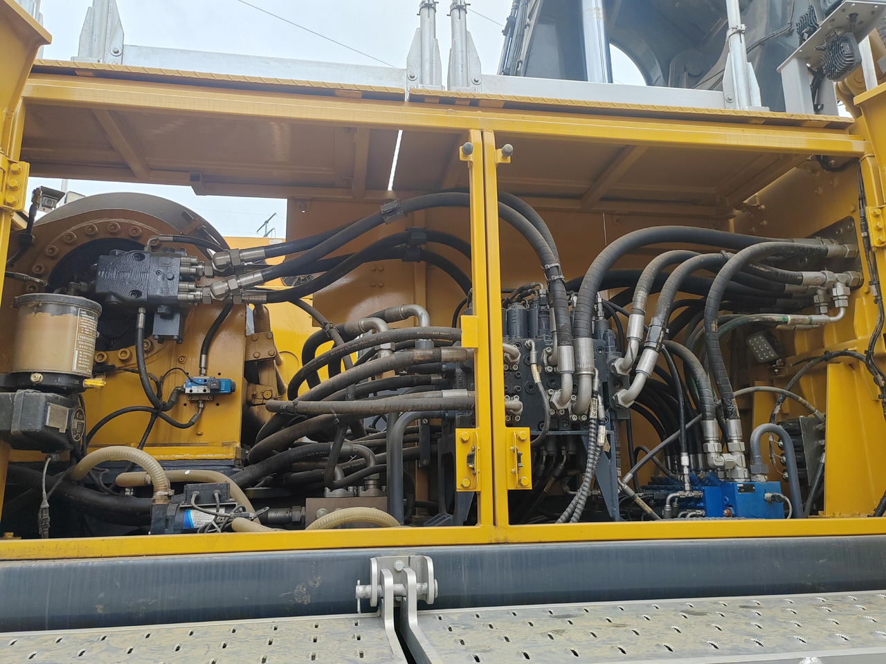 XCMG XR200E Hydraulic Crawler Rotary Drilling Rig on lease XCMG XR200E Hydraulic Crawler Rotary Drilling Rig: picture 8