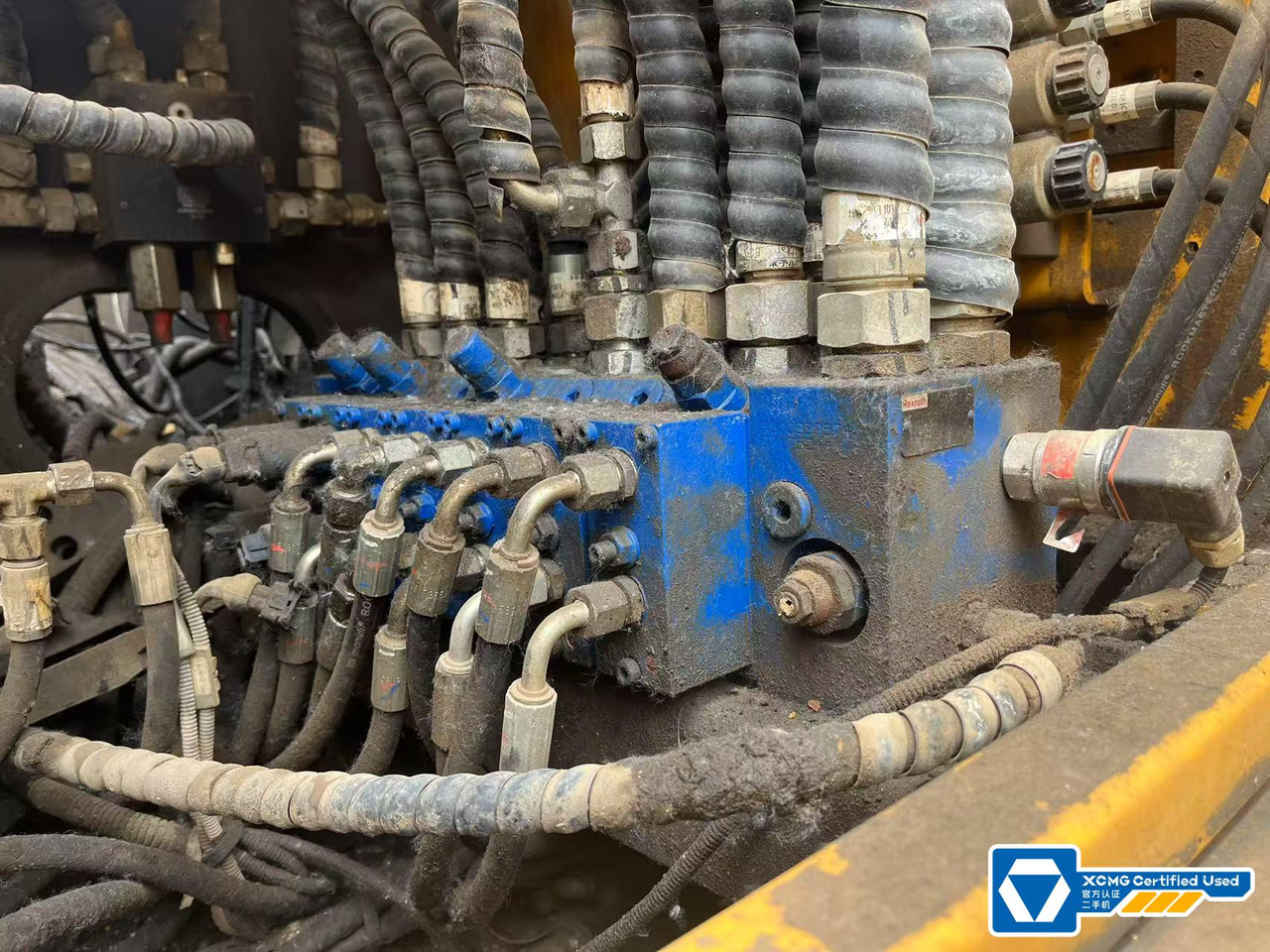 XCMG XR280D used crawler rotary drilling rig pile machine price - Drilling rig: picture 3 XCMG XR280D used crawler rotary drilling rig pile machine price - Drilling rig: picture 3