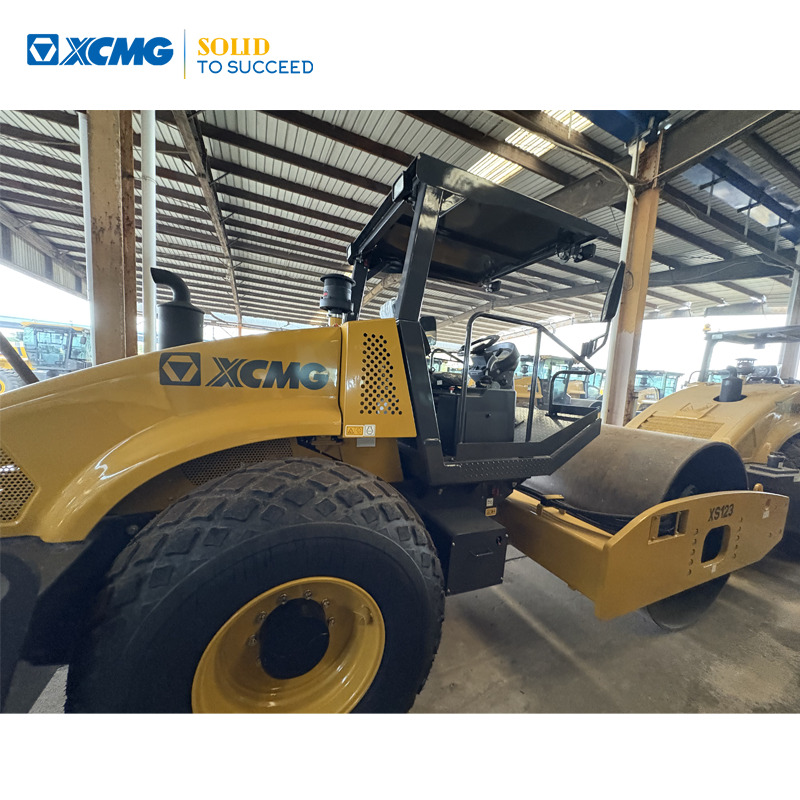 XCMG XS123 12ton used hydraulic road roller price - Road roller: picture 1 XCMG XS123 12ton used hydraulic road roller price - Road roller: picture 1