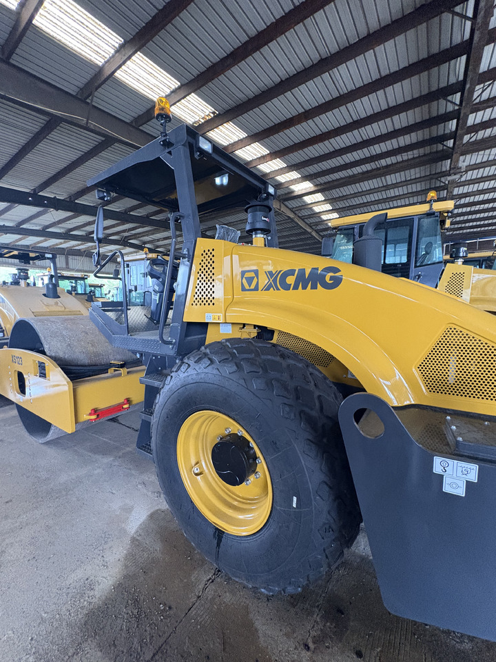 Road roller XCMG XS123 12ton used hydraulic road roller price: picture 8