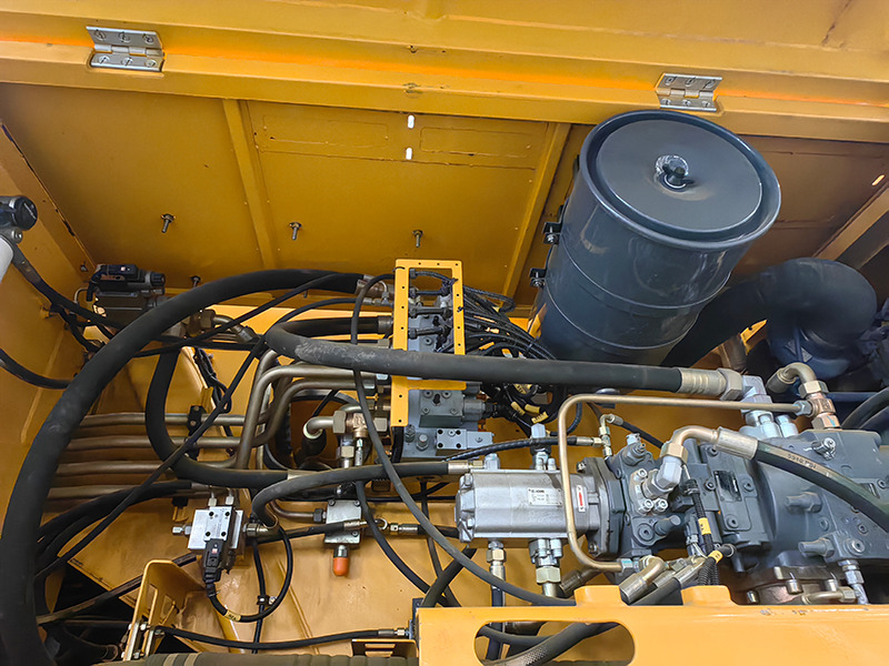 XCMG used XCT110 110ton telescopic boo truck crane mobile for sale - Crane: picture 4 XCMG used XCT110 110ton telescopic boo truck crane mobile for sale - Crane: picture 4