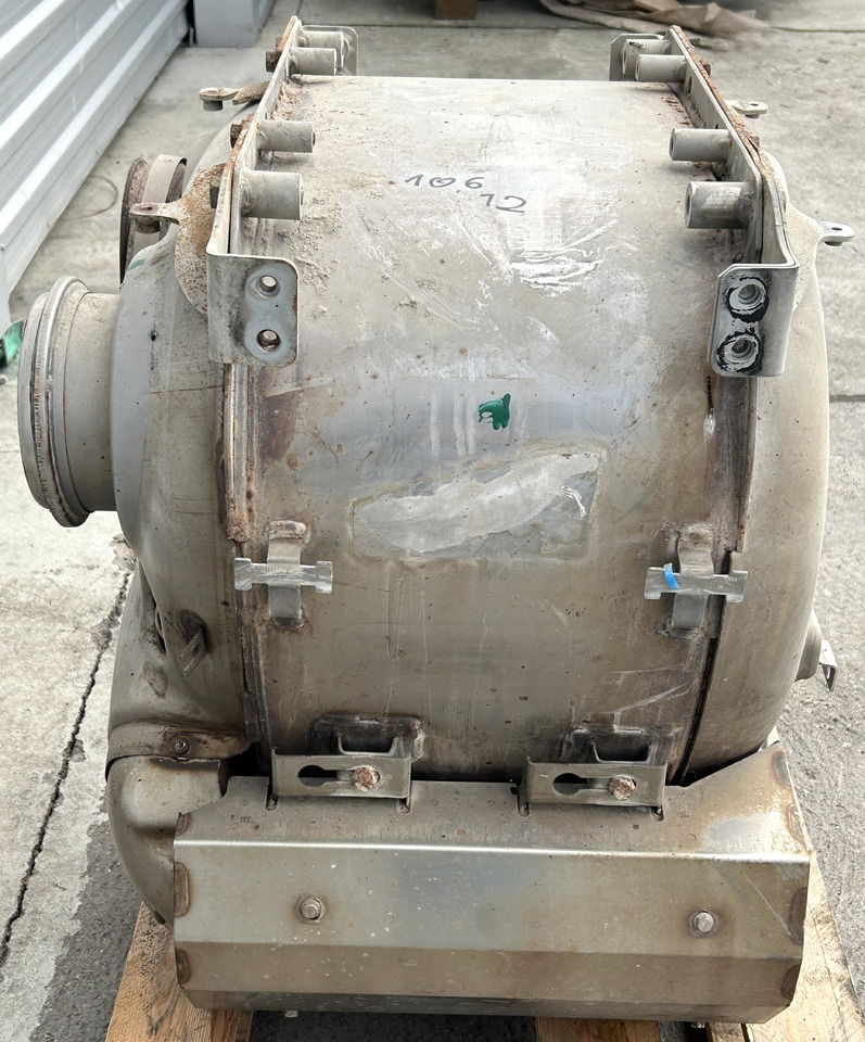 DAF SCR CATALYTIC CONVERTER FOR DAF XF 106 - Catalytic converter: picture 3 DAF SCR CATALYTIC CONVERTER FOR DAF XF 106 - Catalytic converter: picture 3