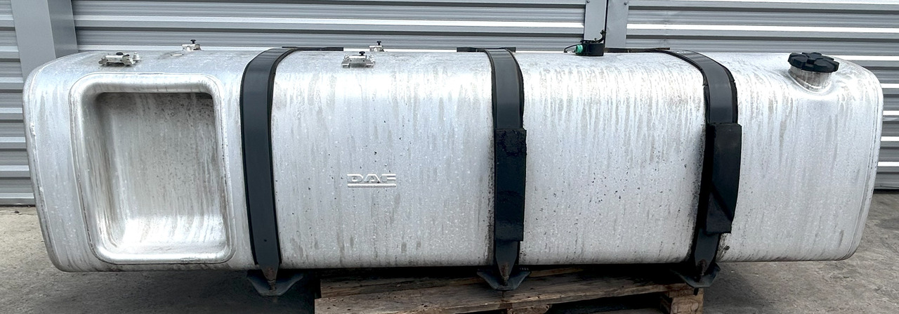 DAF XF 106 480 845L 2327x675x620 - Fuel tank for Truck: picture 1 DAF XF 106 480 845L 2327x675x620 - Fuel tank for Truck: picture 1
