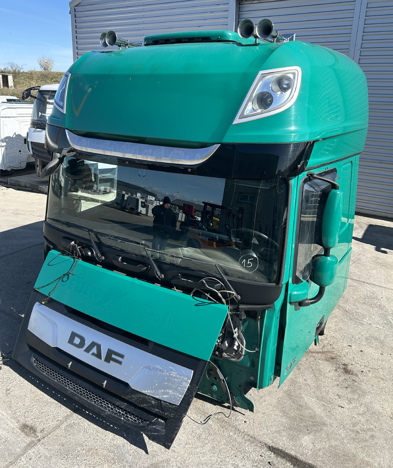 DAF XF 106 SUPER SPACE CAB LIFT truck - Cab for Truck: picture 4 DAF XF 106 SUPER SPACE CAB LIFT truck - Cab for Truck: picture 4
