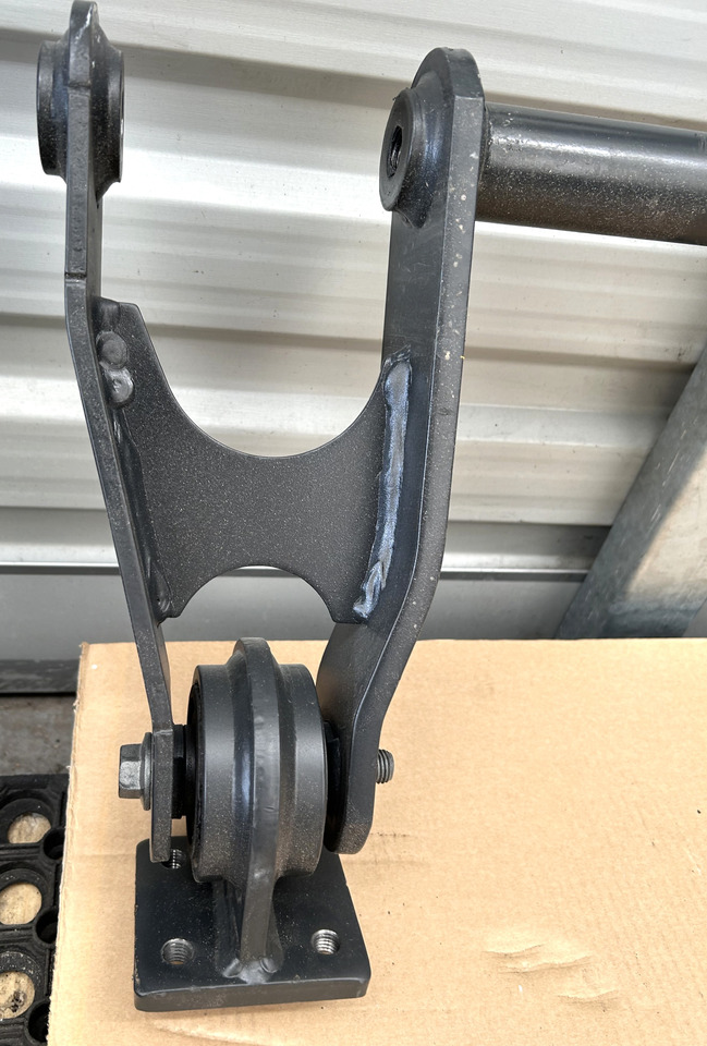 IVECO S-WAY CABIN TIP ROD - Cab suspension: picture 2 IVECO S-WAY CABIN TIP ROD - Cab suspension: picture 2