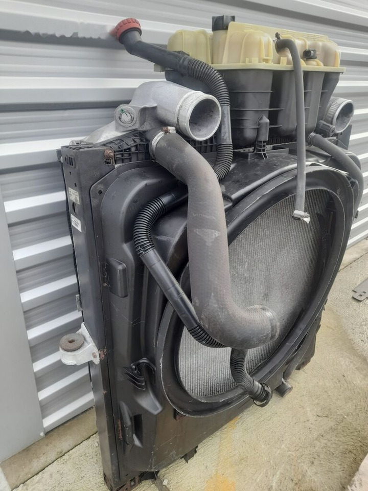 MAN TGA 81061016477 - Intercooler for Truck: picture 2 MAN TGA 81061016477 - Intercooler for Truck: picture 2