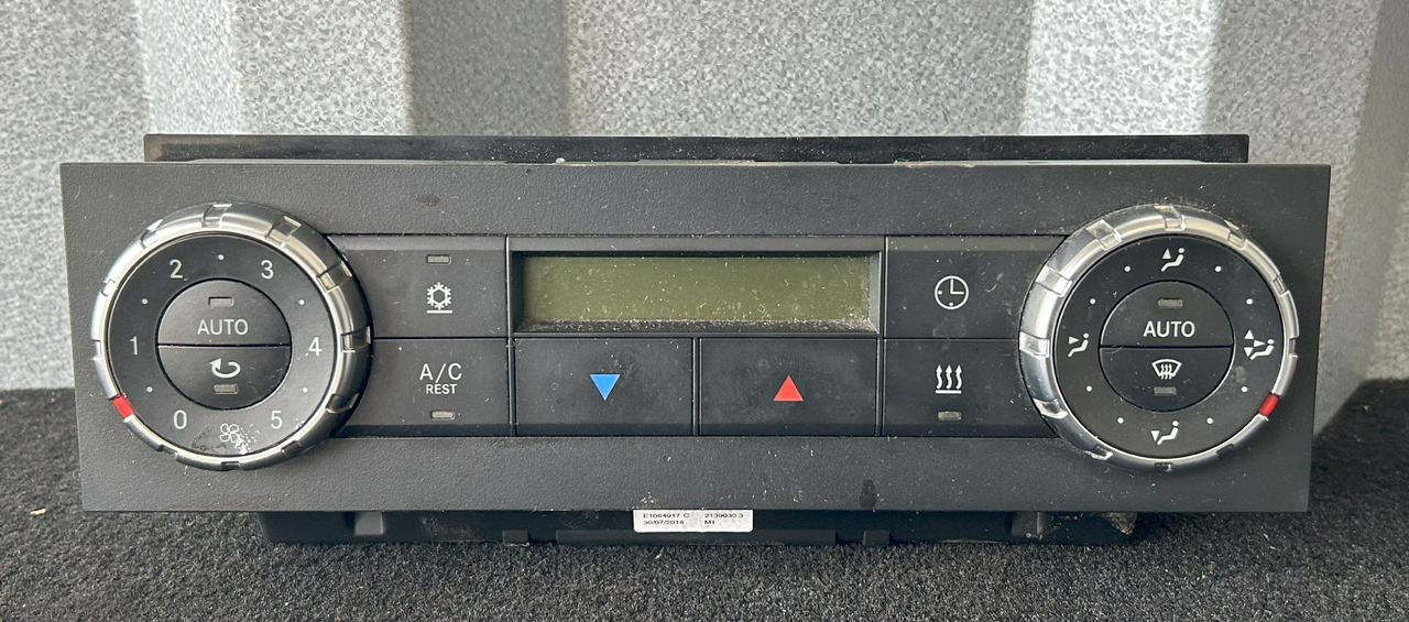 MERCEDES AIR CONDITIONING CONTROL PANEL AROCS MP4 - A/C part: picture 1 MERCEDES AIR CONDITIONING CONTROL PANEL AROCS MP4 - A/C part: picture 1