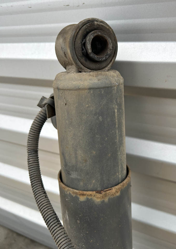 MERCEDES AROCS MP4 SUSPENSION SHOCK ABSORBER - Shock absorber: picture 2 MERCEDES AROCS MP4 SUSPENSION SHOCK ABSORBER - Shock absorber: picture 2
