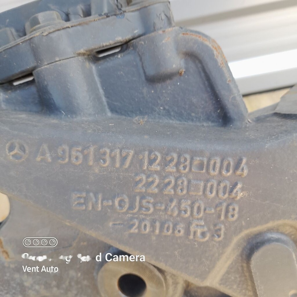MOCOWANIE / UCHWYT Mercedes-Benz ACTROS MP4 A9613171228 Mercedes-Benz A9613171228 - Suspension for Truck: picture 3 MOCOWANIE / UCHWYT Mercedes-Benz ACTROS MP4 A9613171228 Mercedes-Benz A9613171228 - Suspension for Truck: picture 3