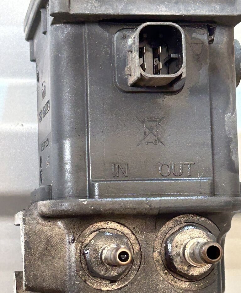 Mercedes-Benz ACTROS MP4 A0001407678 Mercedes-Benz ACTROS MP4 truck - Exhaust system for Truck: picture 2 Mercedes-Benz ACTROS MP4 A0001407678 Mercedes-Benz ACTROS MP4 truck - Exhaust system for Truck: picture 2