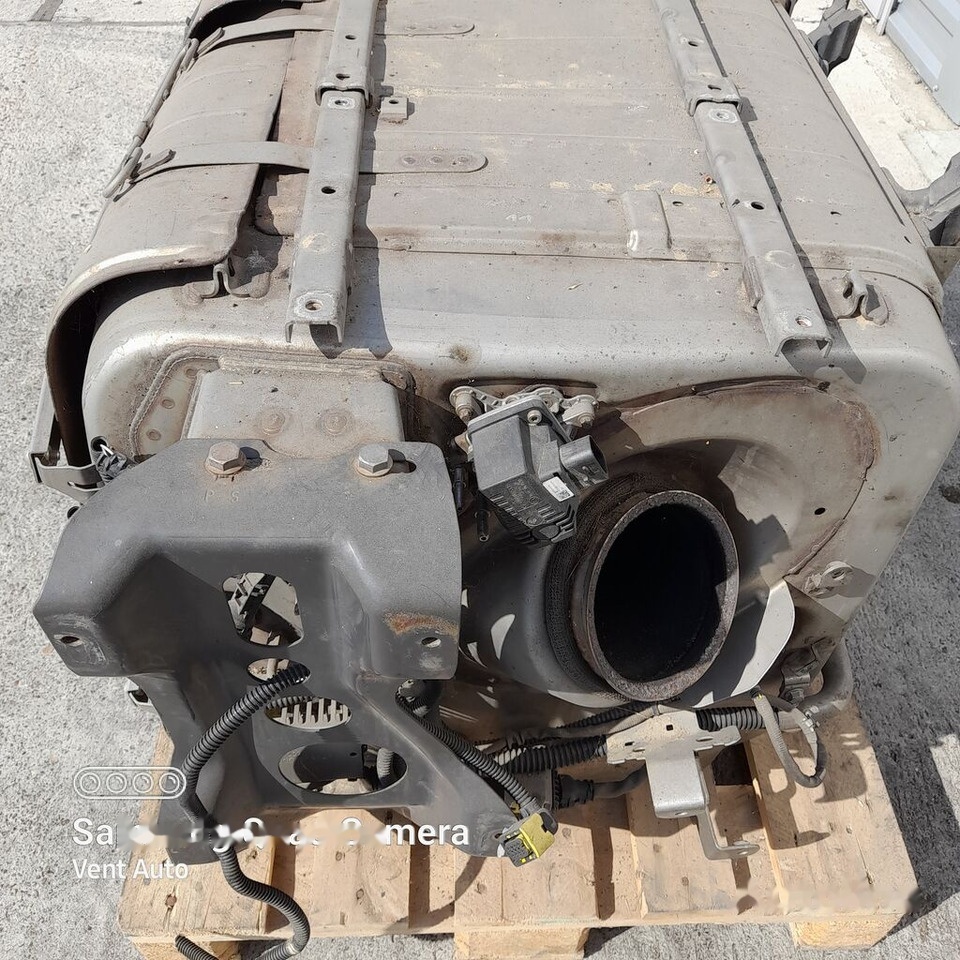 Mercedes-Benz ACTROS MP4 A0084902212 Mercedes-Benz A0084902212 - Catalytic converter for Truck: picture 5 Mercedes-Benz ACTROS MP4 A0084902212 Mercedes-Benz A0084902212 - Catalytic converter for Truck: picture 5