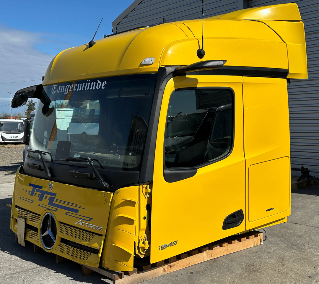 Mercedes-Benz ACTROS MP5 STREAM SPACE - Cab for Truck: picture 4 Mercedes-Benz ACTROS MP5 STREAM SPACE - Cab for Truck: picture 4