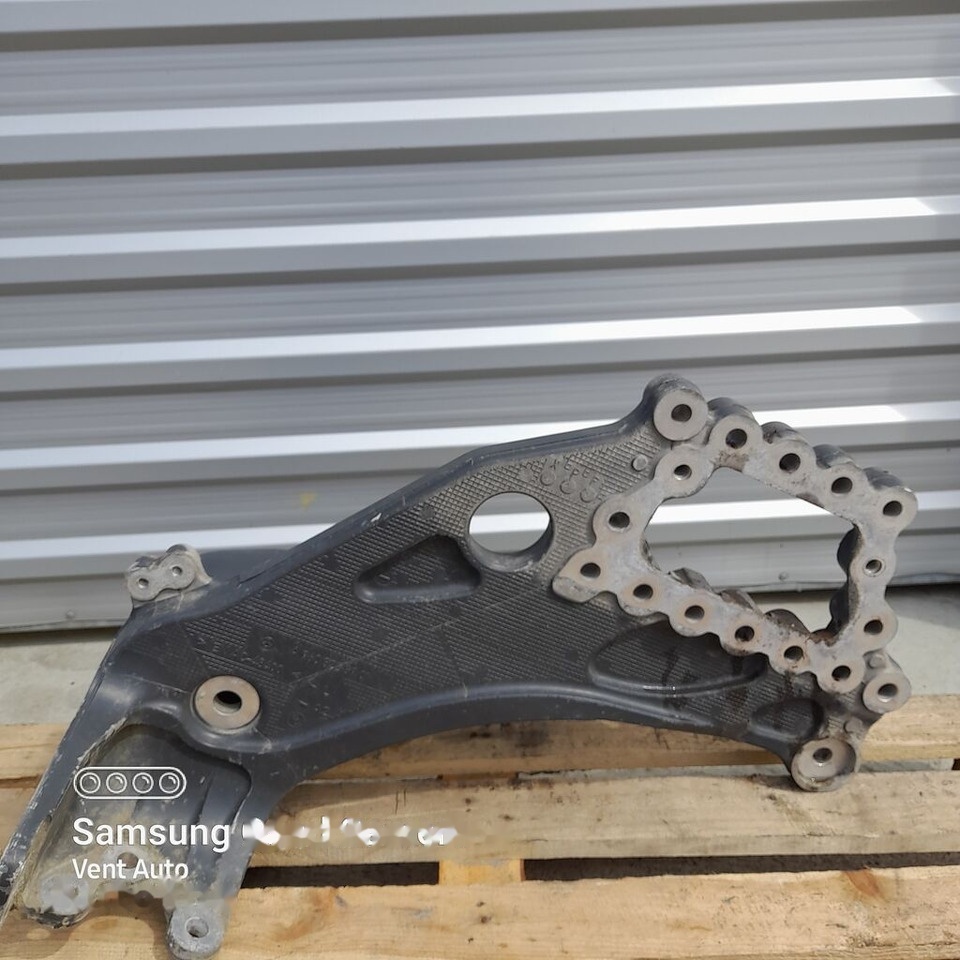 Mocowanie resora/ wspornik LEFT Mercedes-Benz ACTROS MP4 A9603223901 Mercedes-Benz A9603223901 - Cab suspension for Truck: picture 1 Mocowanie resora/ wspornik LEFT Mercedes-Benz ACTROS MP4 A9603223901 Mercedes-Benz A9603223901 - Cab suspension for Truck: picture 1