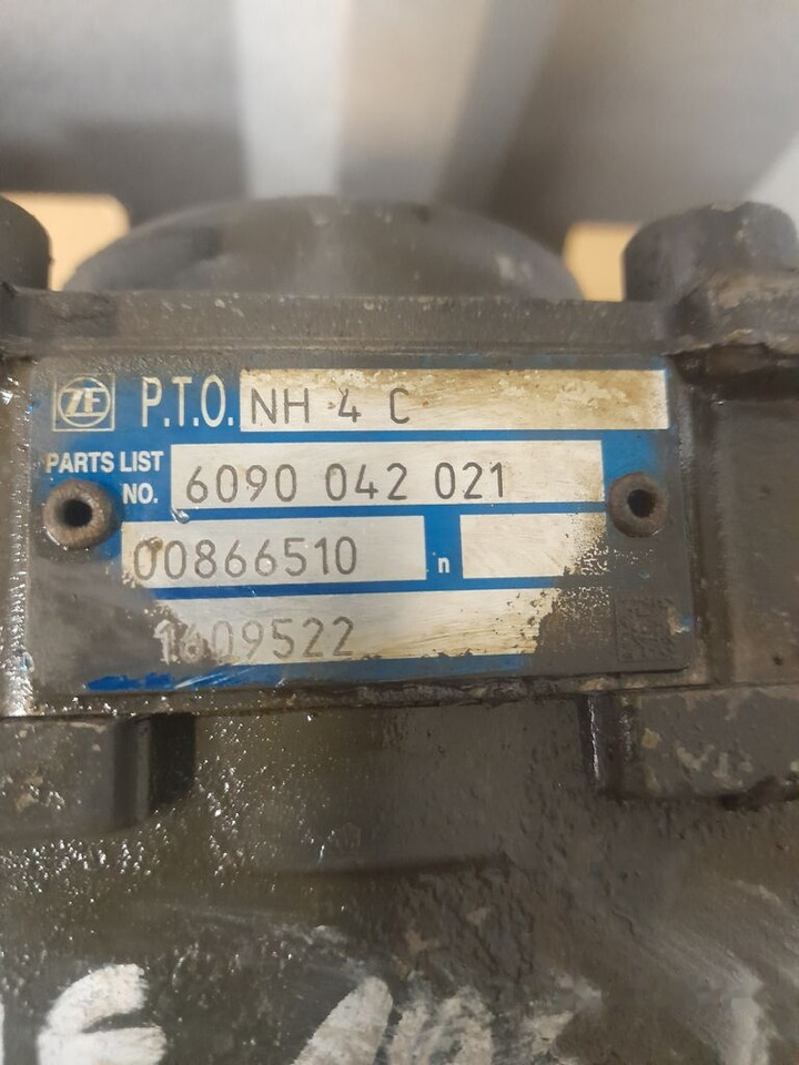 PRZYSTAWKA PTO DAF XF 106 1609522 / 6090042021 DAF 1609522 / 6090042021 XF 106 - Hydraulics for Truck: picture 2 PRZYSTAWKA PTO DAF XF 106 1609522 / 6090042021 DAF 1609522 / 6090042021 XF 106 - Hydraulics for Truck: picture 2