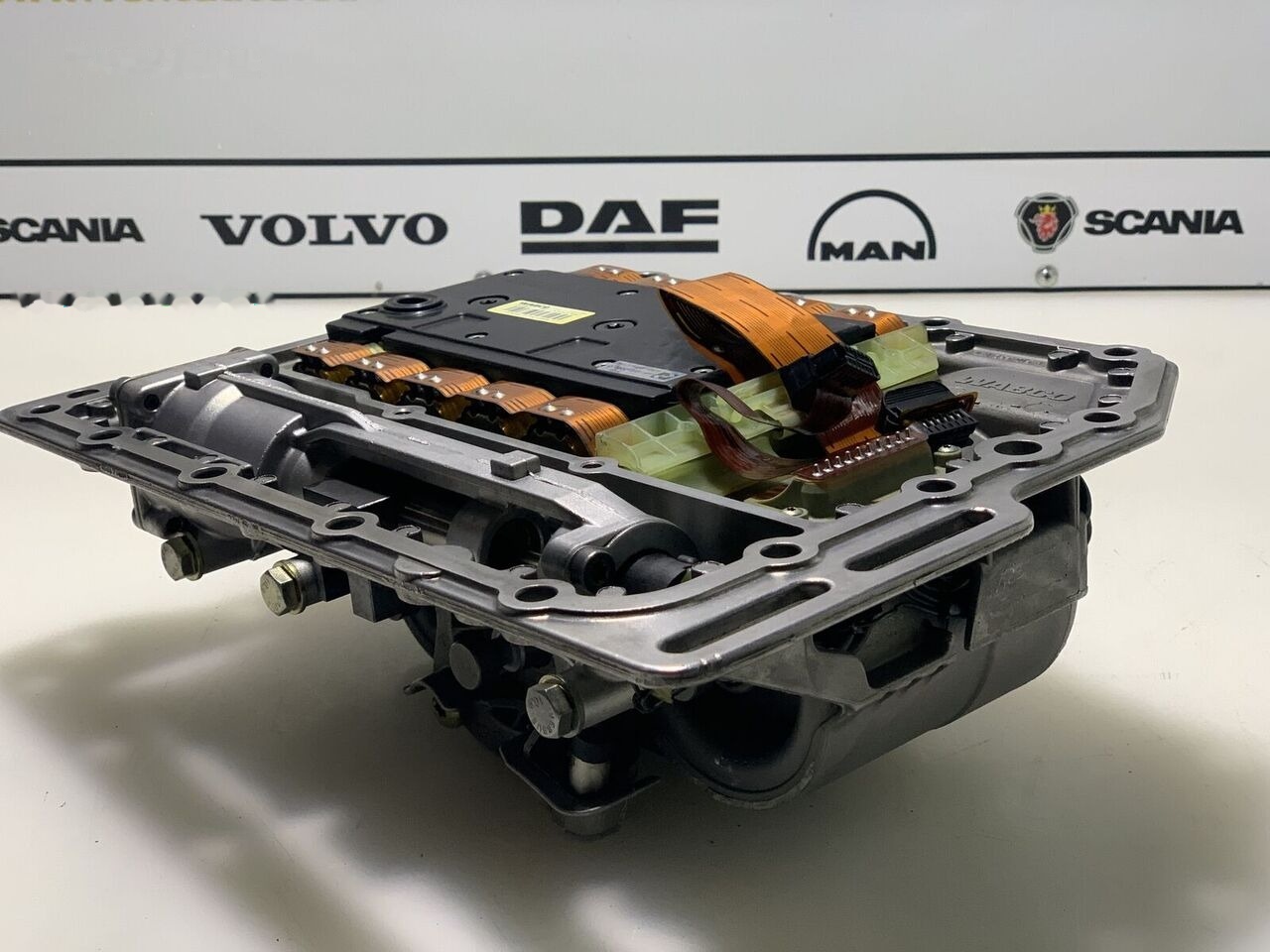 ZF MAN DAF IVECO DAF MAN IVECO truck - ECU for Truck: picture 3 ZF MAN DAF IVECO DAF MAN IVECO truck - ECU for Truck: picture 3