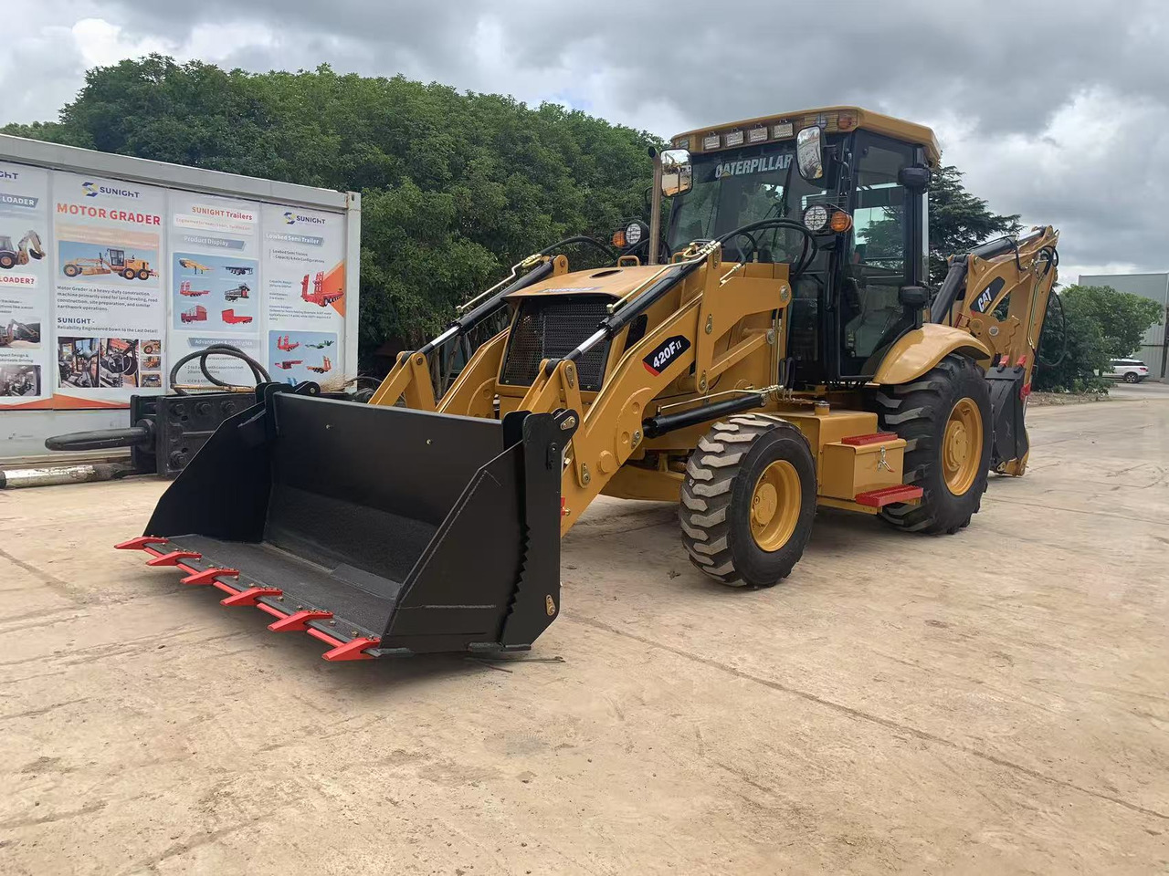 Caterpillar 420F, 420F2 Backhoe Loader with Telescopic Boom - Backhoe loader: picture 2 Caterpillar 420F, 420F2 Backhoe Loader with Telescopic Boom - Backhoe loader: picture 2