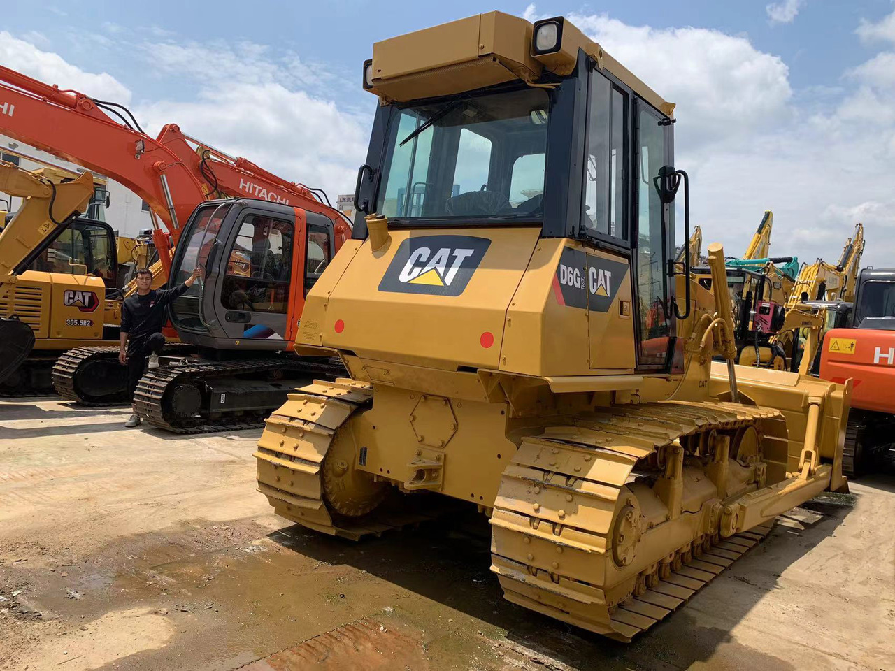 Caterpillar Bulldozer Used Condition CAT D6G, D6G2 Cheap Price - Bulldozer: picture 4 Caterpillar Bulldozer Used Condition CAT D6G, D6G2 Cheap Price - Bulldozer: picture 4
