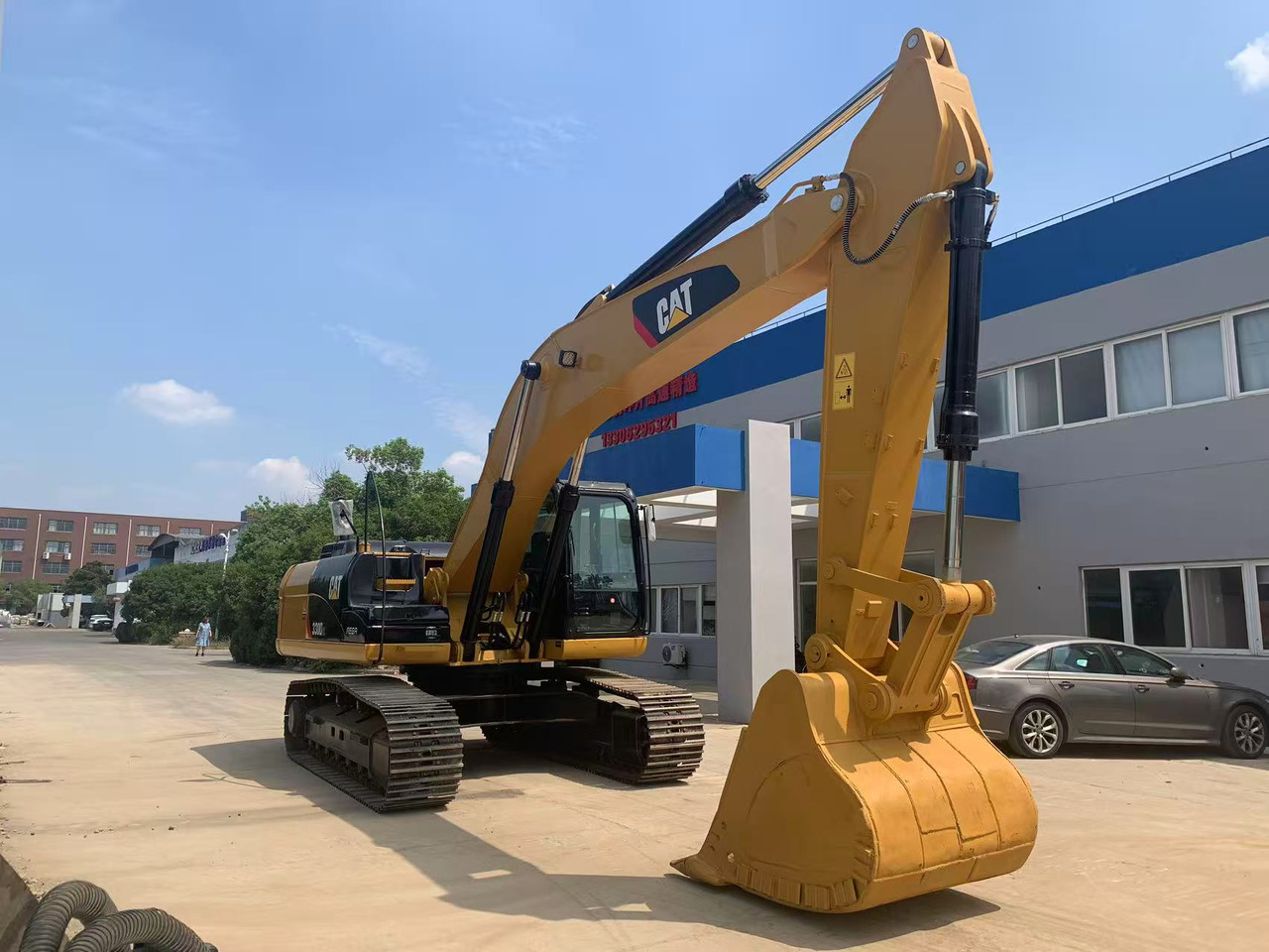 Caterpillar Heavy Mining Excavator CAT 330D, 330D2 - Crawler excavator: picture 3 Caterpillar Heavy Mining Excavator CAT 330D, 330D2 - Crawler excavator: picture 3
