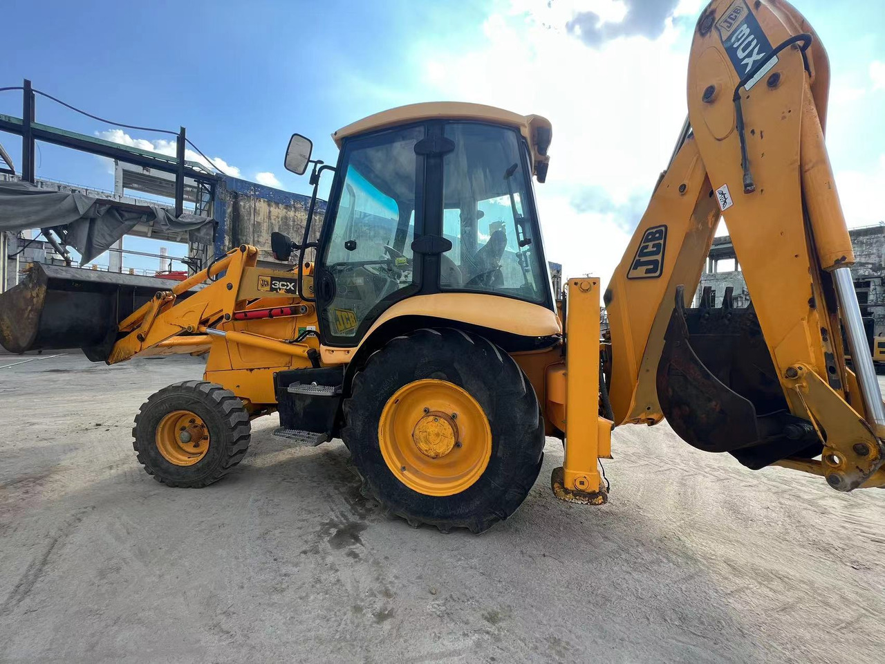 JCB 3CX Original Condition Used Backhoe Loader with Extendable Boom - Backhoe loader: picture 1 JCB 3CX Original Condition Used Backhoe Loader with Extendable Boom - Backhoe loader: picture 1