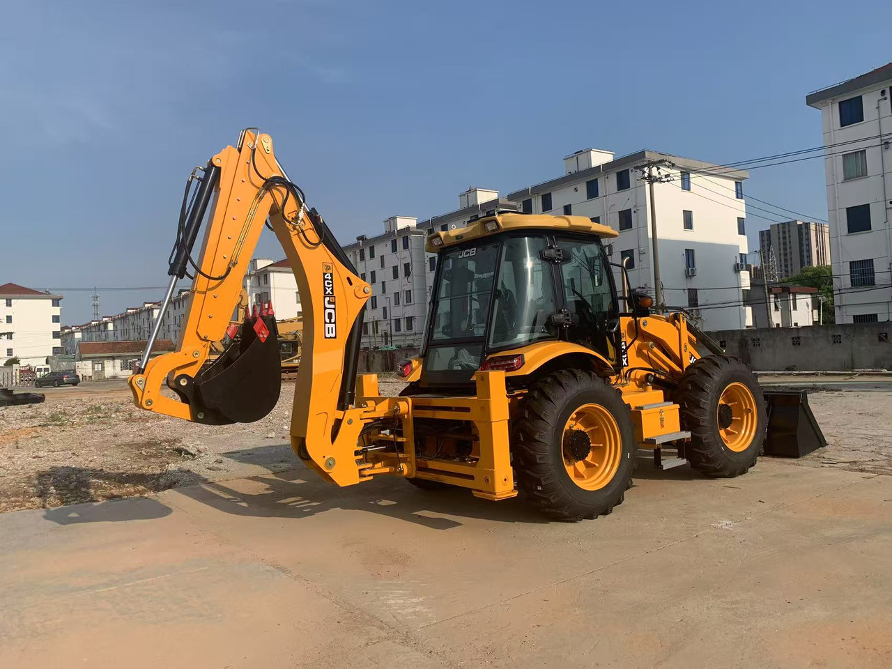 JCB 4x4 Backhoe Loader 4CX, 3CX Brand New Condition - Backhoe loader: picture 4 JCB 4x4 Backhoe Loader 4CX, 3CX Brand New Condition - Backhoe loader: picture 4