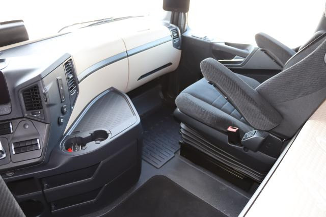 Container transporter/ Swap body truck Mercedes-Benz Actros 2553 L: picture 10 Container transporter/ Swap body truck Mercedes-Benz Actros 2553 L: picture 10