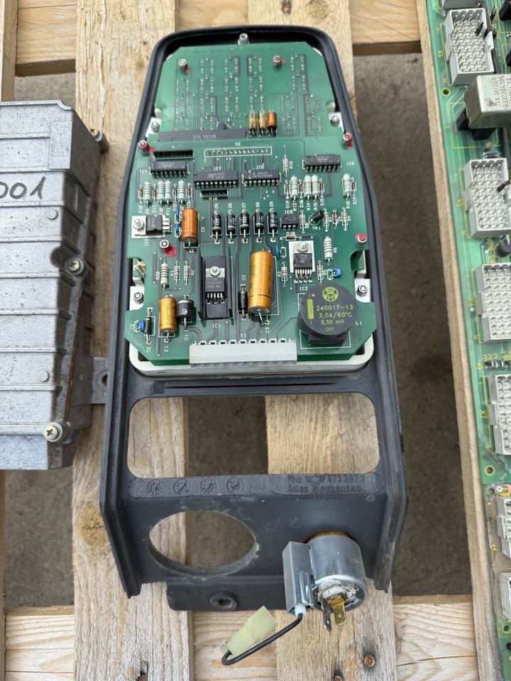 Atlas 1504 - ECU for Wheel excavator: picture 5 Atlas 1504 - ECU for Wheel excavator: picture 5