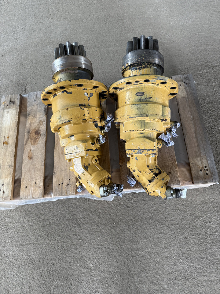 CATERPILLAR DR140 - Swing motor for Mini excavator: picture 3 CATERPILLAR DR140 - Swing motor for Mini excavator: picture 3