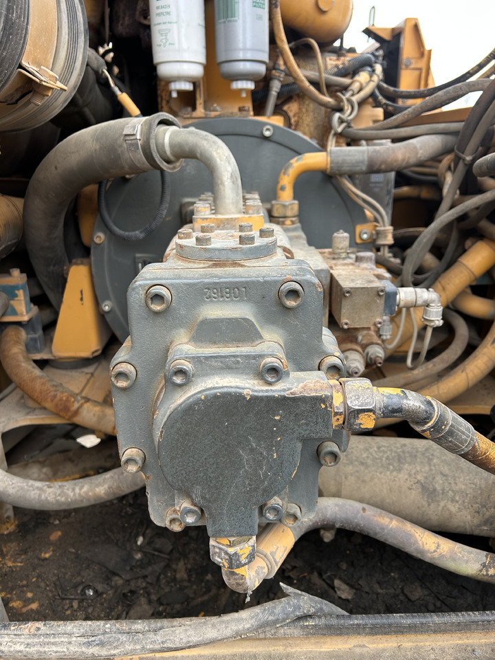 LIEBHERR LPVD100 - Hydraulic pump for Excavator: picture 1 LIEBHERR LPVD100 - Hydraulic pump for Excavator: picture 1