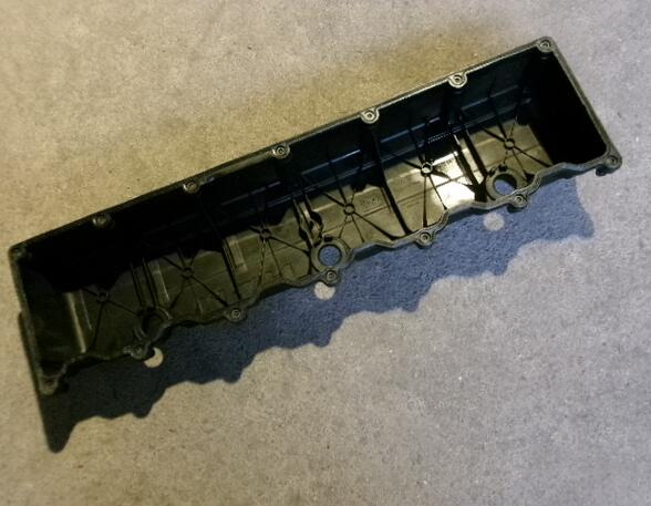 MAN Cylinder Head Cover 51034006007 D0836 - Spare parts: picture 2 MAN Cylinder Head Cover 51034006007 D0836 - Spare parts: picture 2