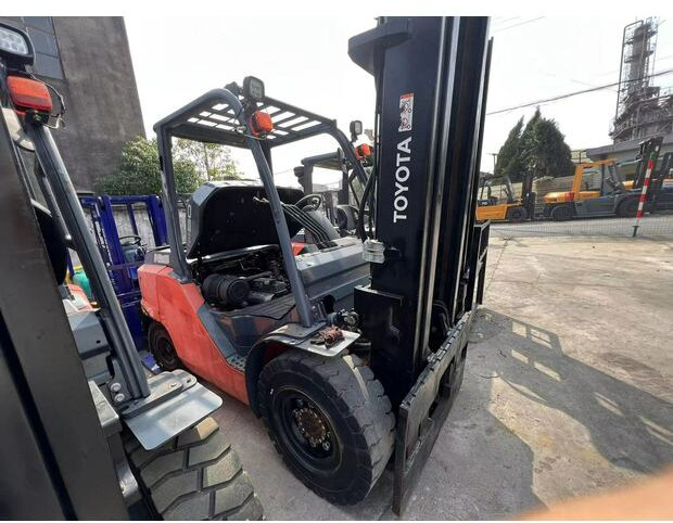 2021 Toyota 8FD50 - Forklift: picture 2 2021 Toyota 8FD50 - Forklift: picture 2