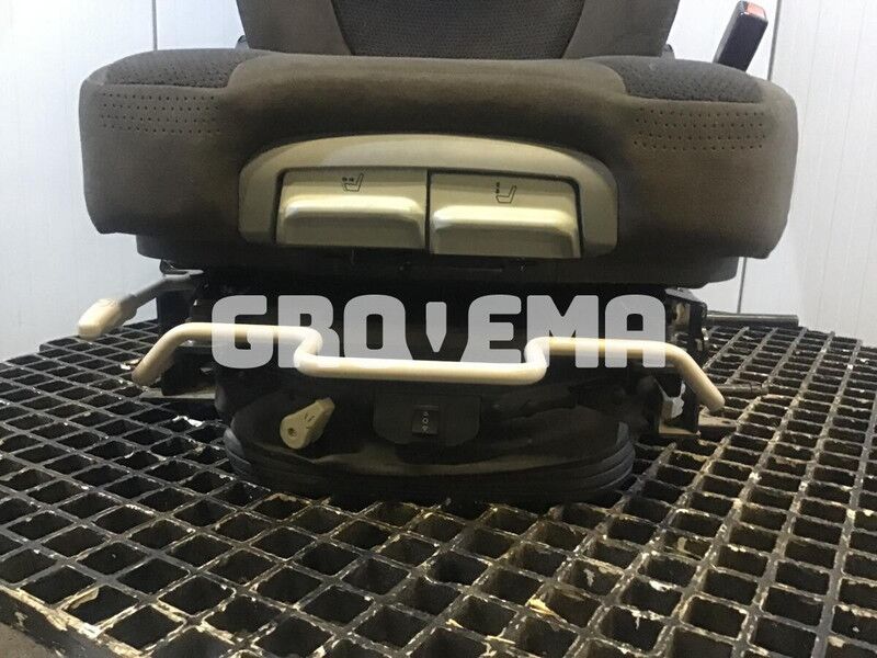 Grammer R926 K-LC / R946 LC / R946 LC-V / R946 NLC - Seat: picture 2 Grammer R926 K-LC / R946 LC / R946 LC-V / R946 NLC - Seat: picture 2