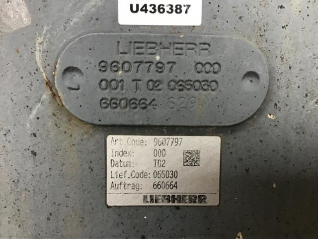 Bucket Liebherr Bucket: picture 12