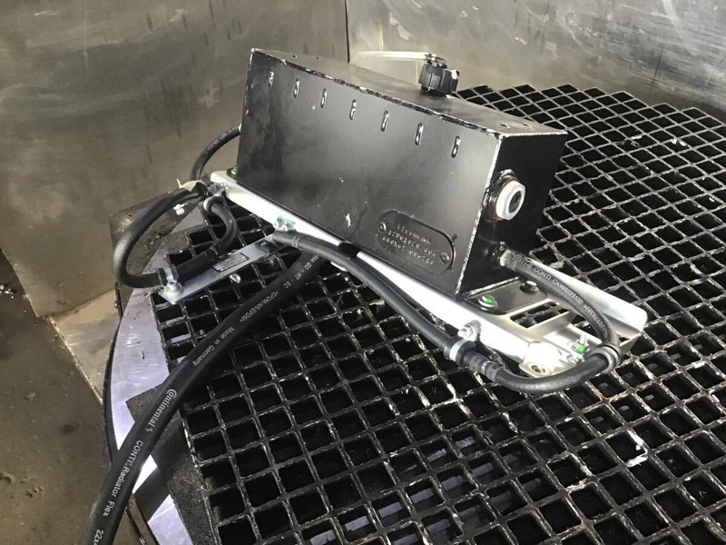 Liebherr Equalising Reservoir - Expansion tank: picture 2 Liebherr Equalising Reservoir - Expansion tank: picture 2