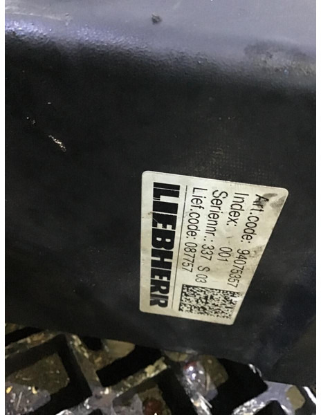 Liebherr Equalizing Reservoir - Expansion tank: picture 2 Liebherr Equalizing Reservoir - Expansion tank: picture 2