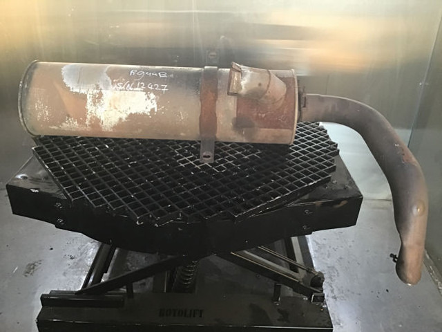 Liebherr Exhaust Silencer - Muffler: picture 1 Liebherr Exhaust Silencer - Muffler: picture 1