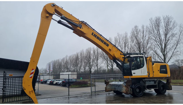 Liebherr LH 40 M Industry Litronic - Waste/ Industry handler: picture 4 Liebherr LH 40 M Industry Litronic - Waste/ Industry handler: picture 4