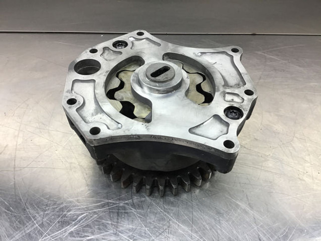 Liebherr Lube Oil Pump - Oil pump: picture 1 Liebherr Lube Oil Pump - Oil pump: picture 1