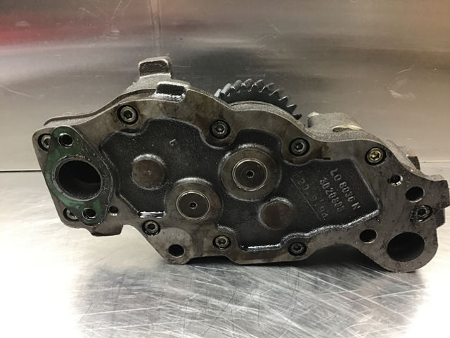 Liebherr Oil Pump - Oil pump: picture 2 Liebherr Oil Pump - Oil pump: picture 2