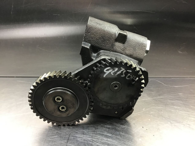 Liebherr Oil Pump - Oil pump: picture 1 Liebherr Oil Pump - Oil pump: picture 1