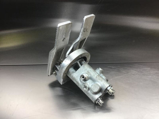Liebherr Pilot Control Unit - Pedal: picture 5 Liebherr Pilot Control Unit - Pedal: picture 5