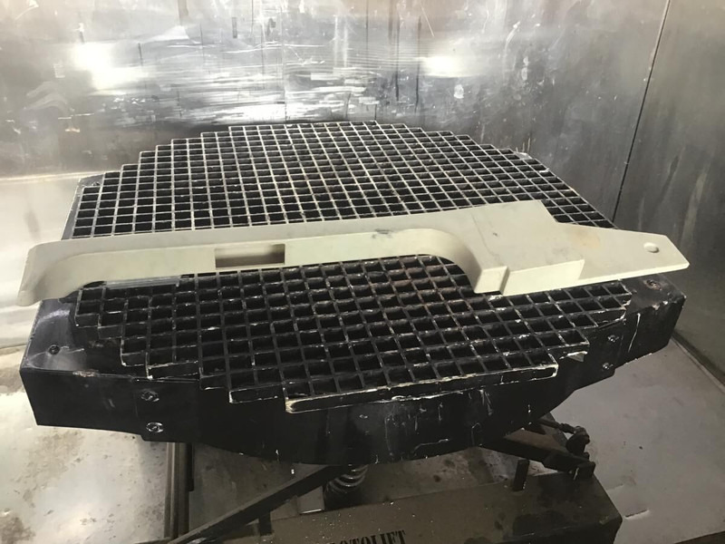 Liebherr R914STD / R914HDSL / R914B / R914 EW / R904 / R924 B / R934 / R934B / R954B / R964B / R974B / R974 - Air intake pipe: picture 2 Liebherr R914STD / R914HDSL / R914B / R914 EW / R904 / R924 B / R934 / R934B / R954B / R964B / R974B / R974 - Air intake pipe: picture 2