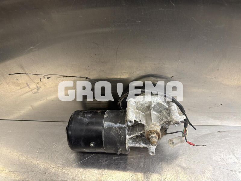 Liebherr R926 K-LC / R926 LC / R926 CL / R926 NLC / R926 SLC / R906 WLC / R906 C / R906 LC / R906 NLC / R916 LC / R916 NLC / R916 SLC / R - Wiper: picture 2 Liebherr R926 K-LC / R926 LC / R926 CL / R926 NLC / R926 SLC / R906 WLC / R906 C / R906 LC / R906 NLC / R916 LC / R916 NLC / R916 SLC / R - Wiper: picture 2