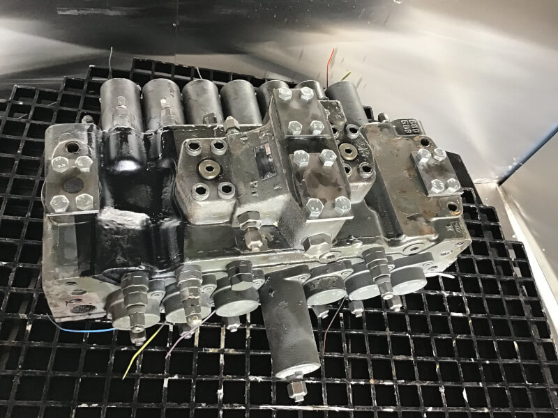 Liebherr Valveblock - Hydraulic valve for Construction machinery: picture 1 Liebherr Valveblock - Hydraulic valve for Construction machinery: picture 1