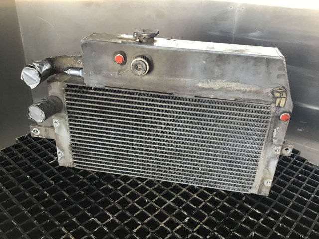 Liebherr Watercooler - Intercooler: picture 3 Liebherr Watercooler - Intercooler: picture 3