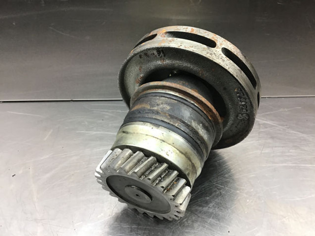 Liebherr Waterpump - Coolant pump: picture 3 Liebherr Waterpump - Coolant pump: picture 3