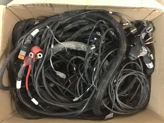 Liebherr Wire Harness - Cables/ Wire harness: picture 1 Liebherr Wire Harness - Cables/ Wire harness: picture 1