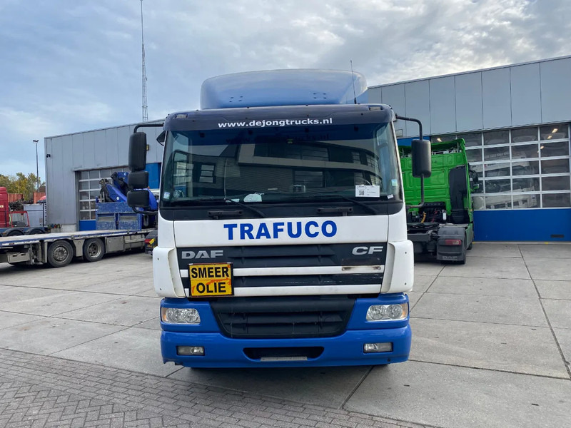 DAF CF 75.310 / Manual / Euro 3 - Cab chassis truck: picture 2 DAF CF 75.310 / Manual / Euro 3 - Cab chassis truck: picture 2