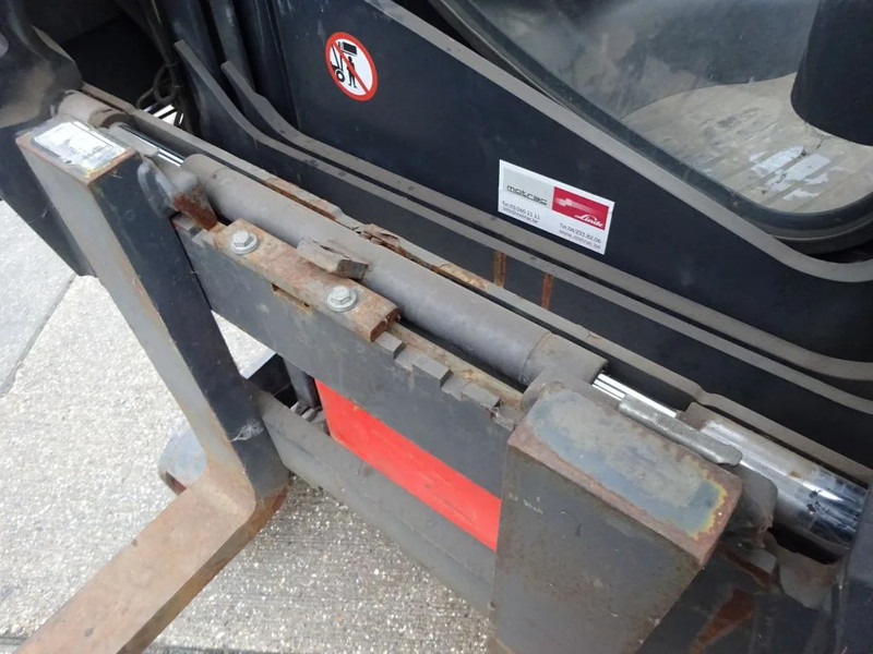 Reach truck Linde R16X / 1600 kg / Reachtruck: picture 9